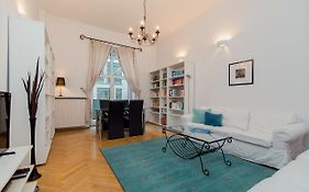 Shortstaypoland Boduena